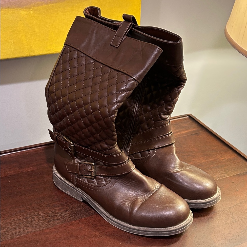 Brown Quilted Girl’s Boots